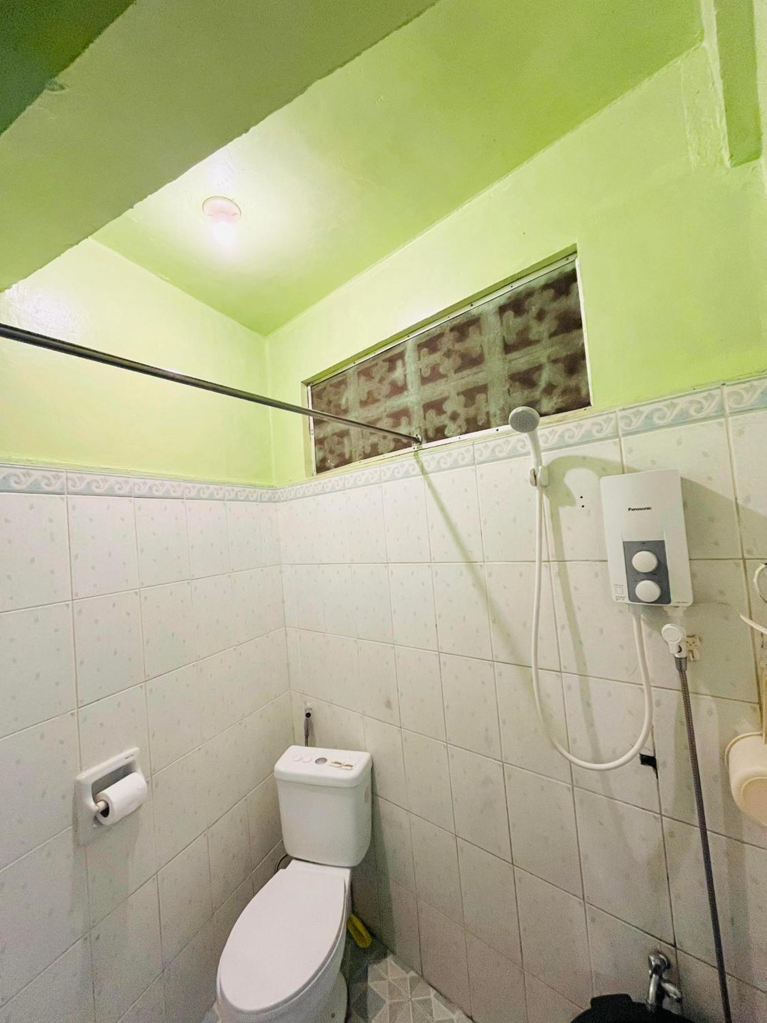 The Studio Byhome Puerto Princesa Bagian luar foto